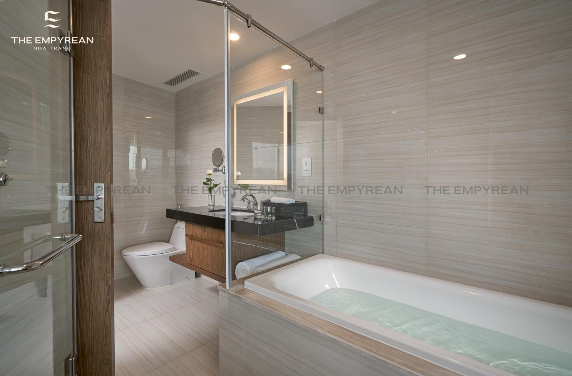 The Empyrean Nha Trang Hotel Room photo