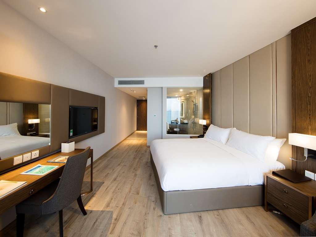 The Empyrean Nha Trang Hotel Room photo